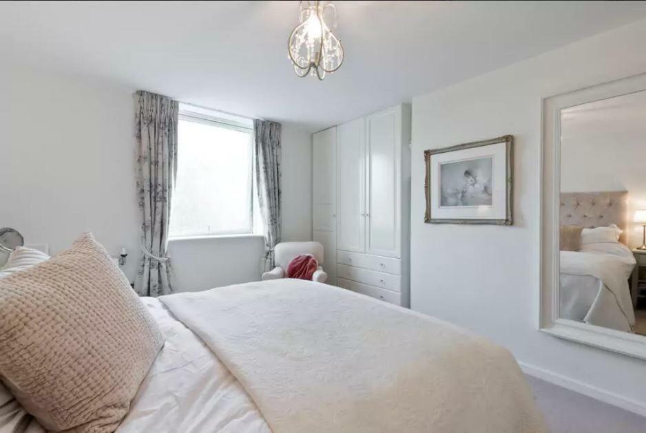 Wyatt Court Apartment Londra Exterior foto