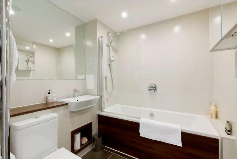 Wyatt Court Apartment Londra Exterior foto